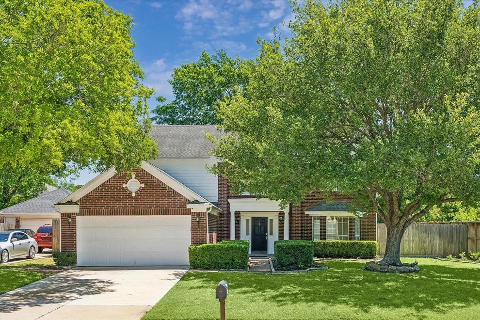 Unit for sale at 9806 Gold Cup Way, Houston, TX 77065