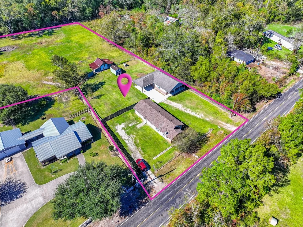 Unit for sale at 816 Martin Luther King Road, Ames, TX 77575