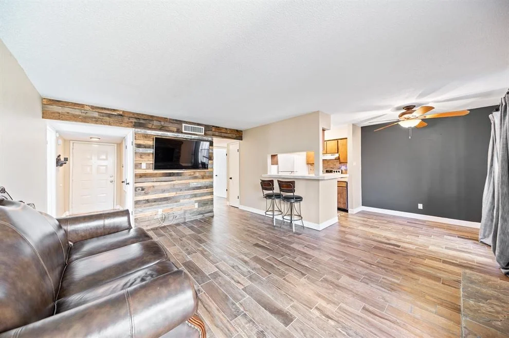 Unit for sale at 700 Thicket Lane, Houston, TX 77079