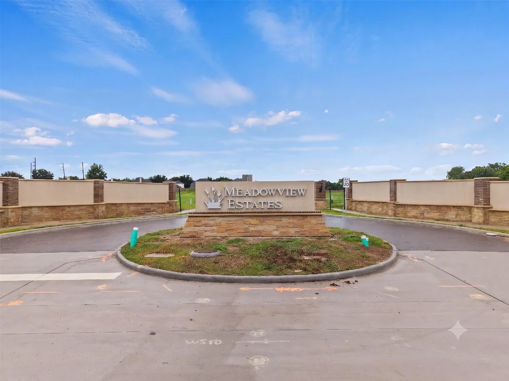 Unit for sale at 7015 Meadowview Estates Court, Sugar Land, TX 77479