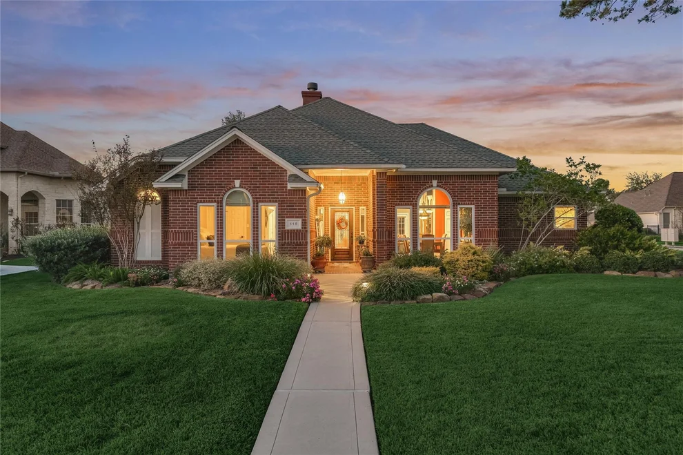 Unit for sale at 115 Bent Tree Lane, Montgomery, TX 77356
