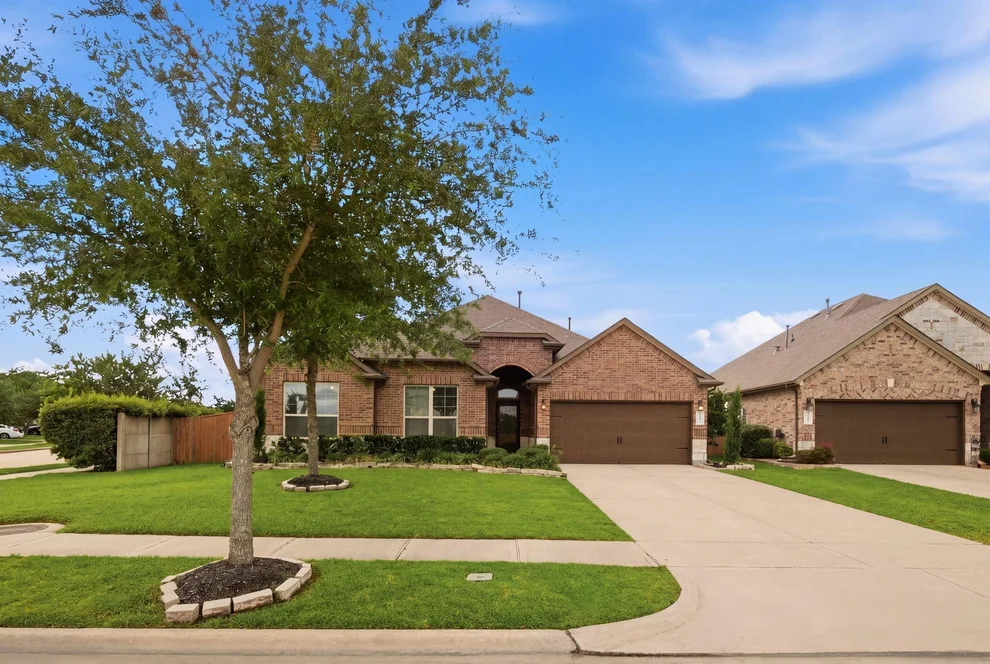 Unit for sale at 2731 Rimini Lane, League City, TX 77573