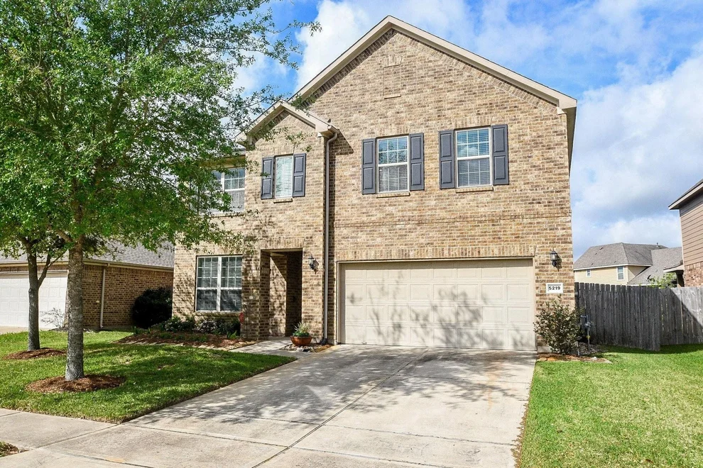 Unit for sale at 5219 Lineage Drive, Katy, TX 77493