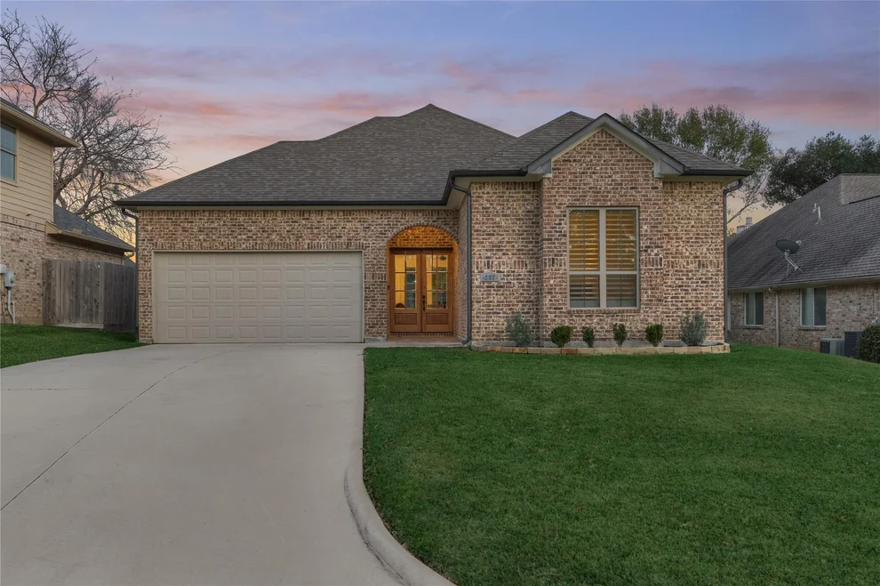 Unit for sale at 237 Blue Hill Drive, Montgomery, TX 77356