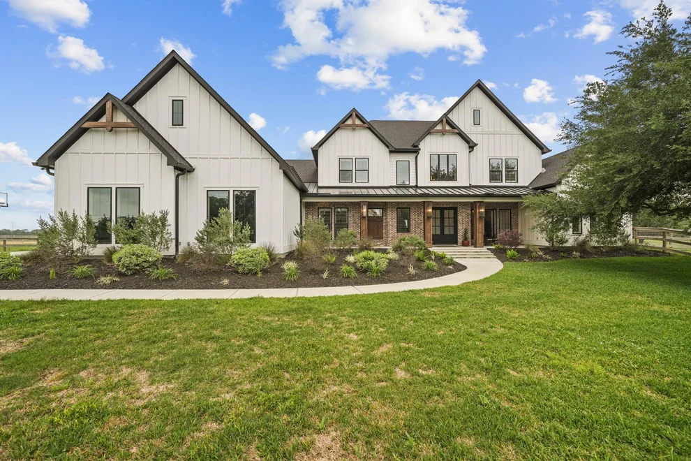 Unit for sale at 1650 Lundy Lane, Friendswood, TX 77546