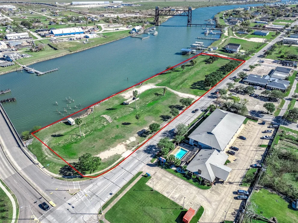 Unit for sale at 1024 W 2nd Street, Freeport, TX 77541