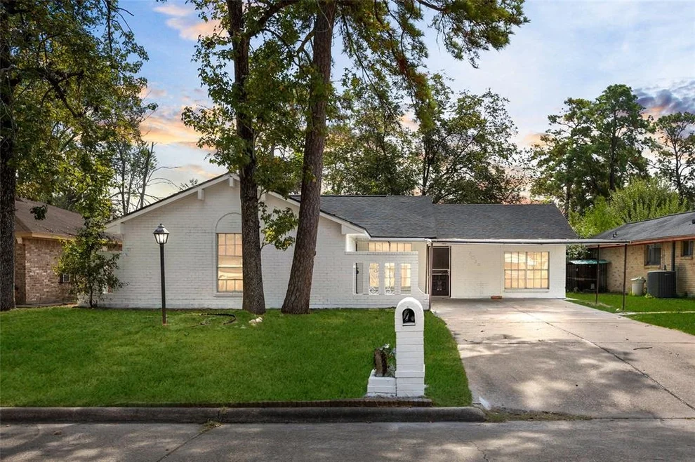 Unit for sale at 5030 Hollybrook Lane, Houston, TX 77039