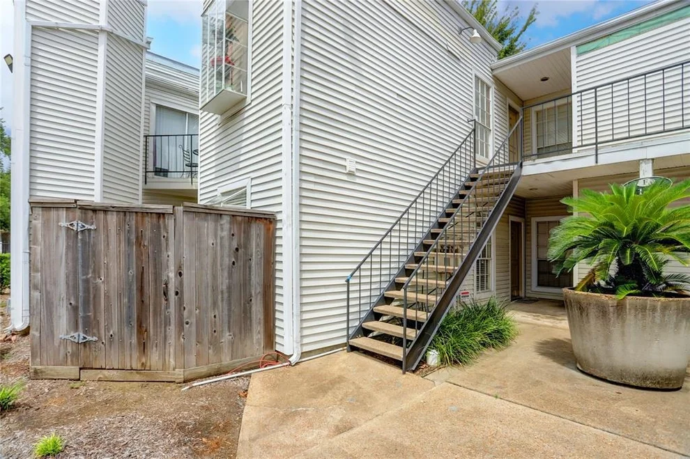Unit for sale at 9809 Richmond Avenue, Houston, TX 77042