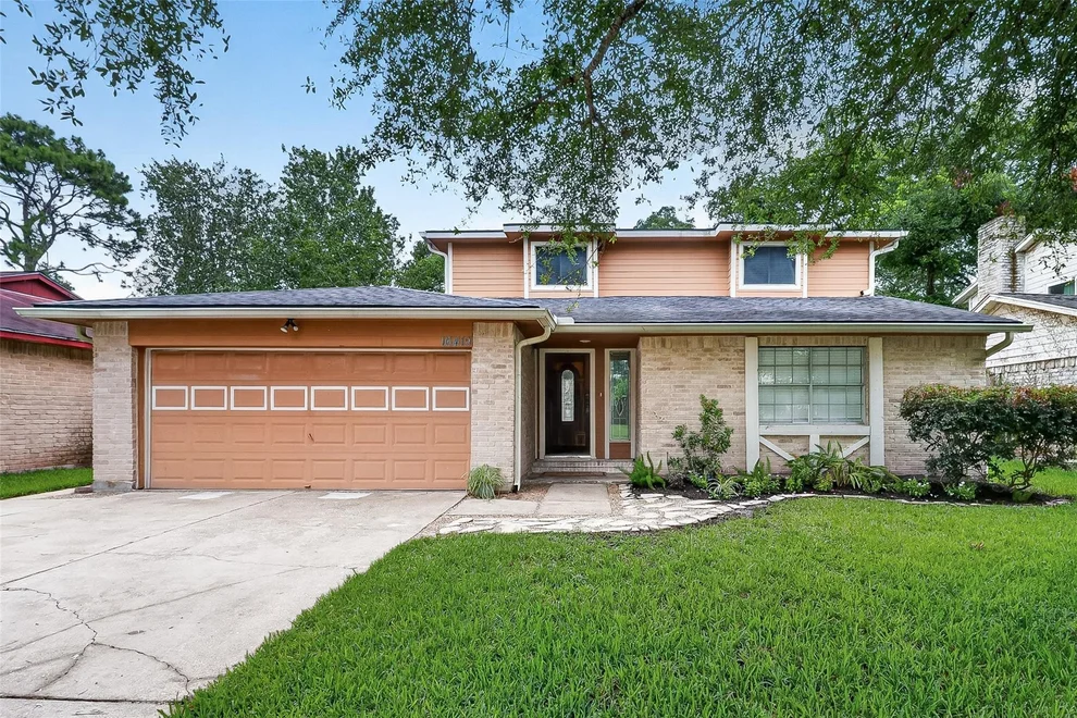 Unit for sale at 16419 Barcelona Drive, Friendswood, TX 77546