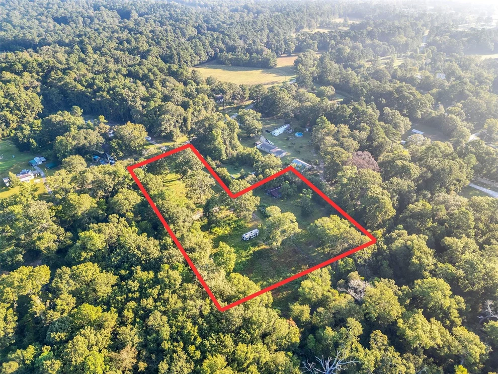 Unit for sale at 619 County Road 642, Dayton, TX 77535