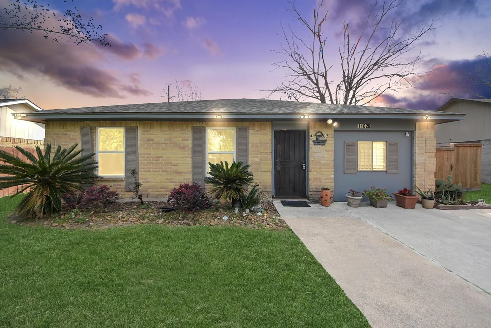 Unit for sale at 11626 Birch Run Lane, Houston, TX 77067