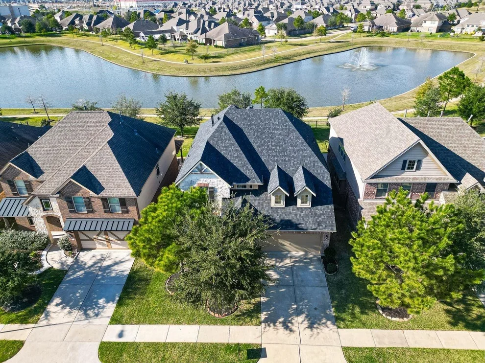 Unit for sale at 9151 Monarch Field Lane, Cypress, TX 77433