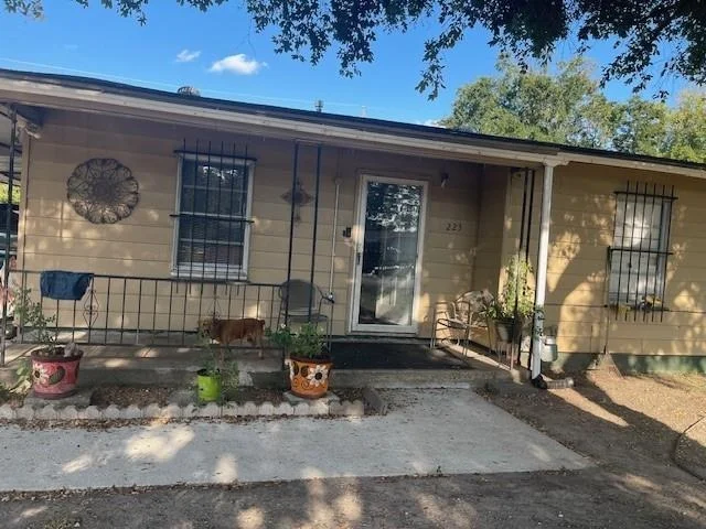 Unit for sale at 223 Hahlo Street, Houston, TX 77020