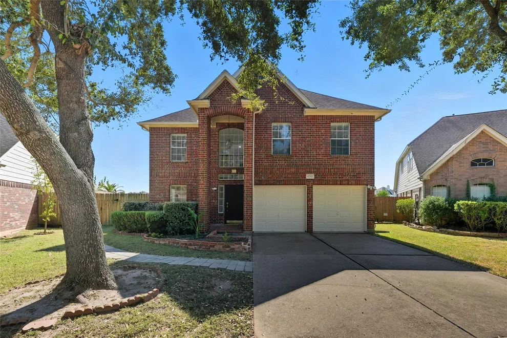 Unit for sale at 6730 Portuguese Bend Drive, Missouri City, TX 77459