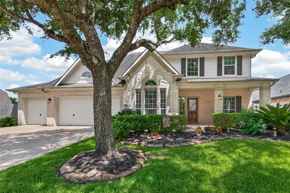 Unit for sale at 3301 Sequoia Lake Trail, Pearland, TX 77581