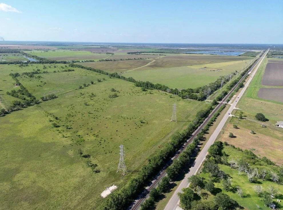 Unit for sale at 0 County Road 171, Danbury, TX 77534