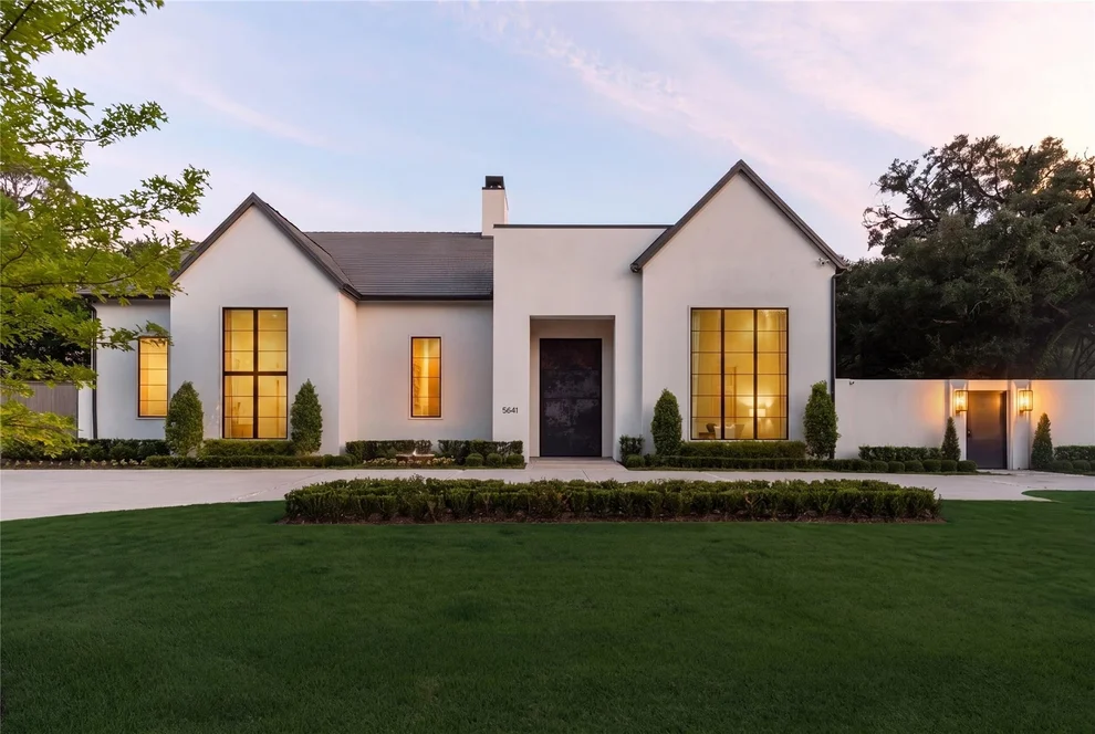 Unit for sale at 5641 Holly Springs Drive, Houston, TX 77056