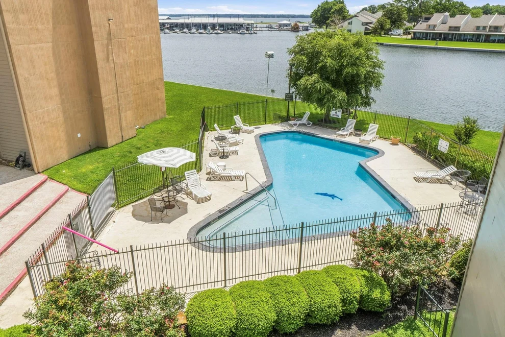 Unit for sale at 12600 Melville Drive, Montgomery, TX 77356