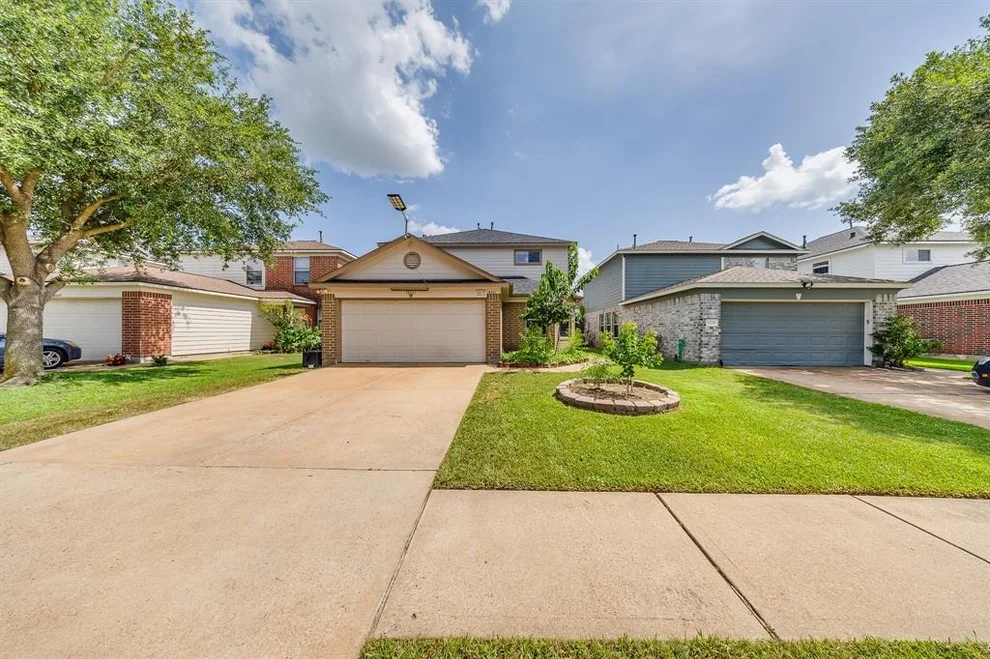 Unit for sale at 18231 Abby Glen Way, Houston, TX 77084