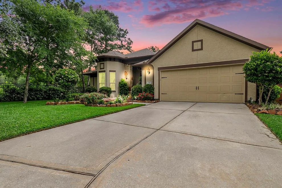 Unit for sale at 214 N Purslane Way N, Montgomery, TX 77316