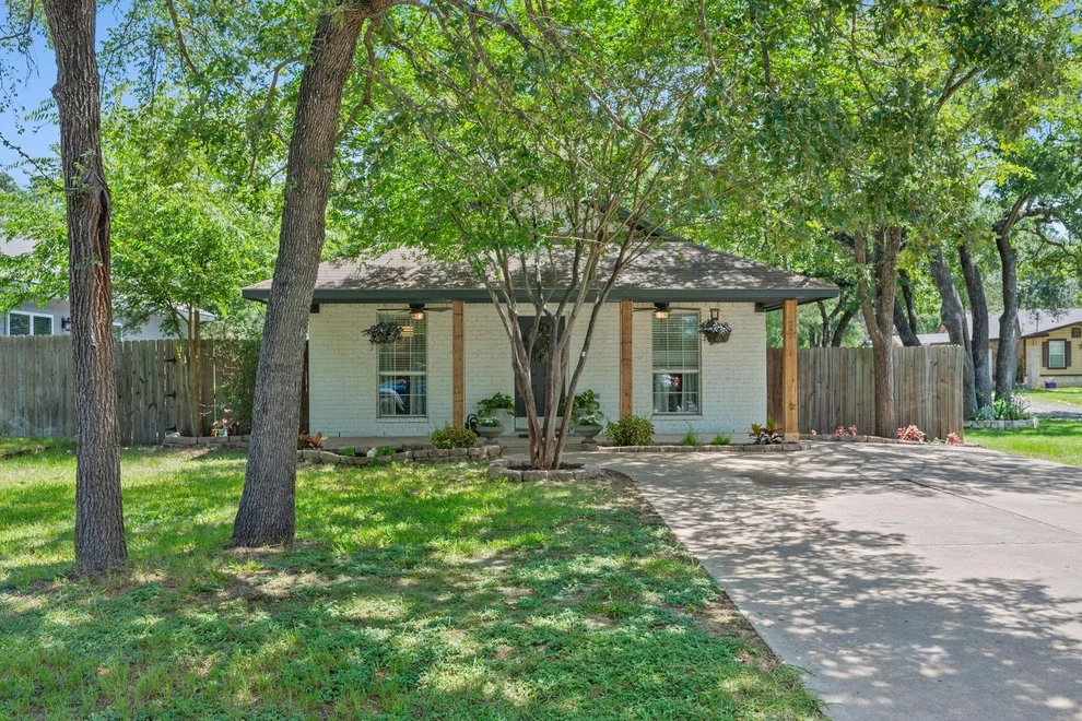 Unit for sale at 403 Wallace Street, Bryan, TX 77803