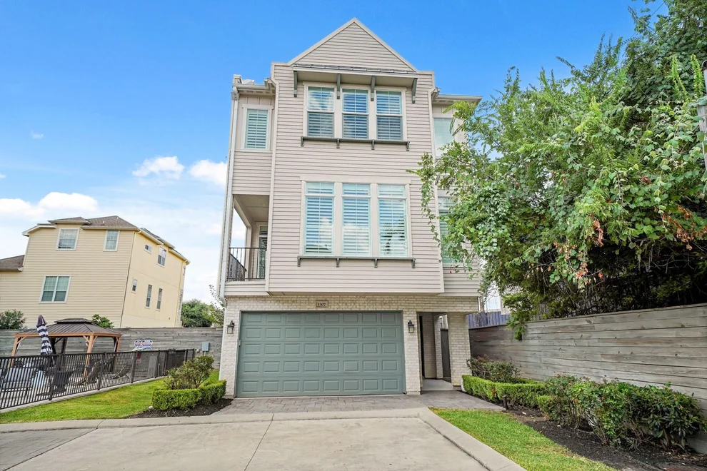 Unit for sale at 1307 Upland Retreat Place, Houston, TX 77043