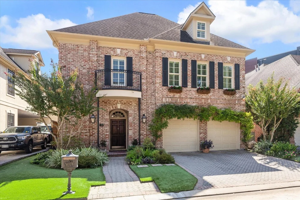 Unit for sale at 418 Prestwick Court, Houston, TX 77057