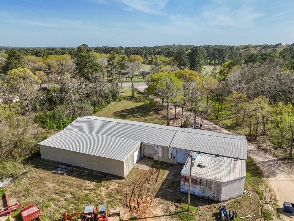 Unit for sale at 1893 Us Hwy 190 Drive, Huntsville, TX 77340
