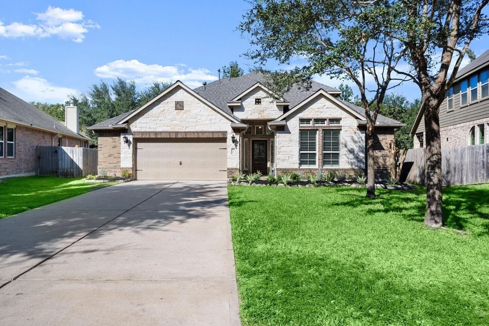 Unit for sale at 110 Colton Court, Montgomery, TX 77316