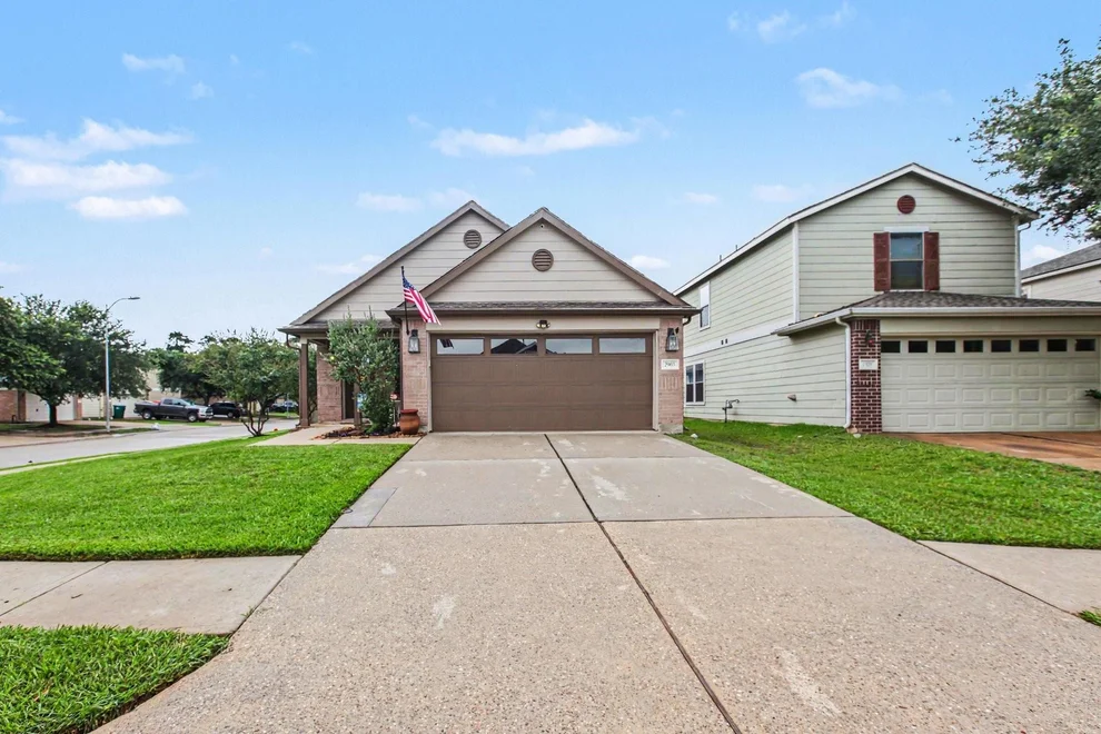 Unit for sale at 2903 Swift Brook Glen Way, Spring, TX 77389