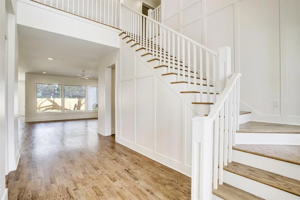 Unit for sale at 1434 Richelieu Lane, Houston, TX 77018