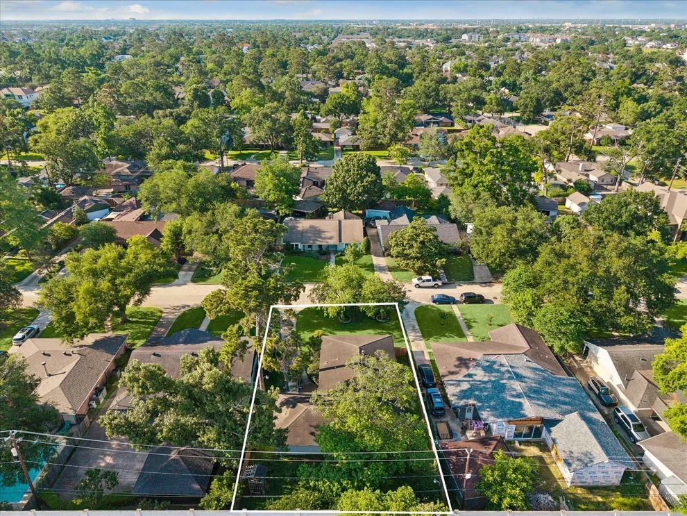 Unit for sale at 7119 Shavelson Street, Houston, TX 77055
