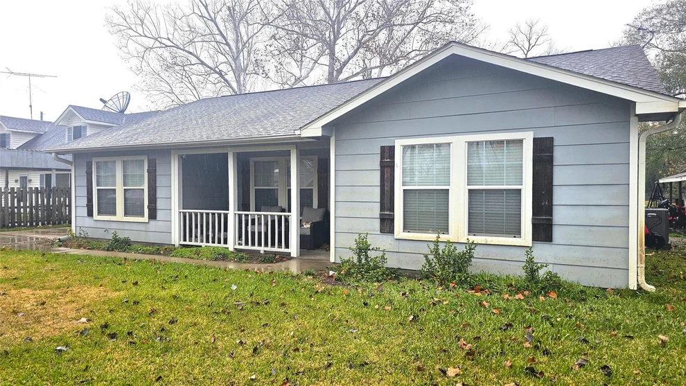 Unit for sale at 1319 E Main Street, Humble, TX 77338