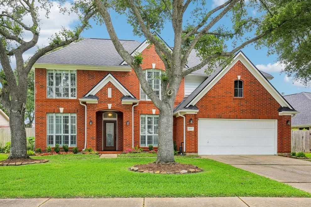 Unit for sale at 2122 Crimson Lake Lane, League City, TX 77573