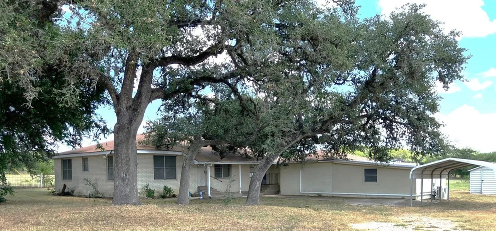 Unit for sale at 487 Us Highway 77a N, Cuero, TX 77954
