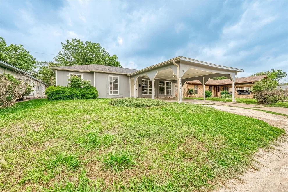 Unit for sale at 1005 Bank Drive, Houston, TX 77547