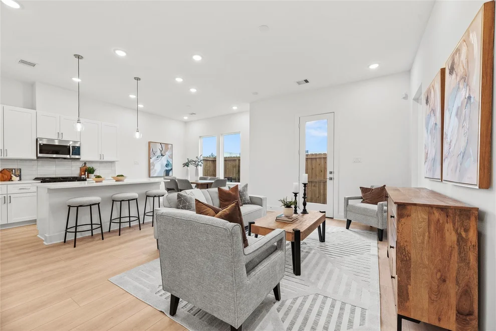 Unit for sale at 1308 Neiman Ln, Houston, TX 77091