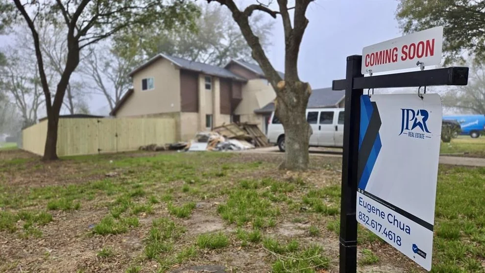 Unit for sale at 13930 Ludgate Pass, Houston, TX 77034