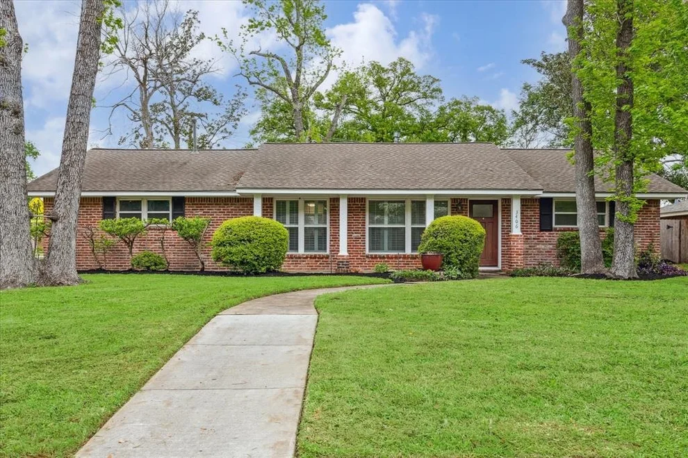 Unit for sale at 3406 Knoll Street, Houston, TX 77080