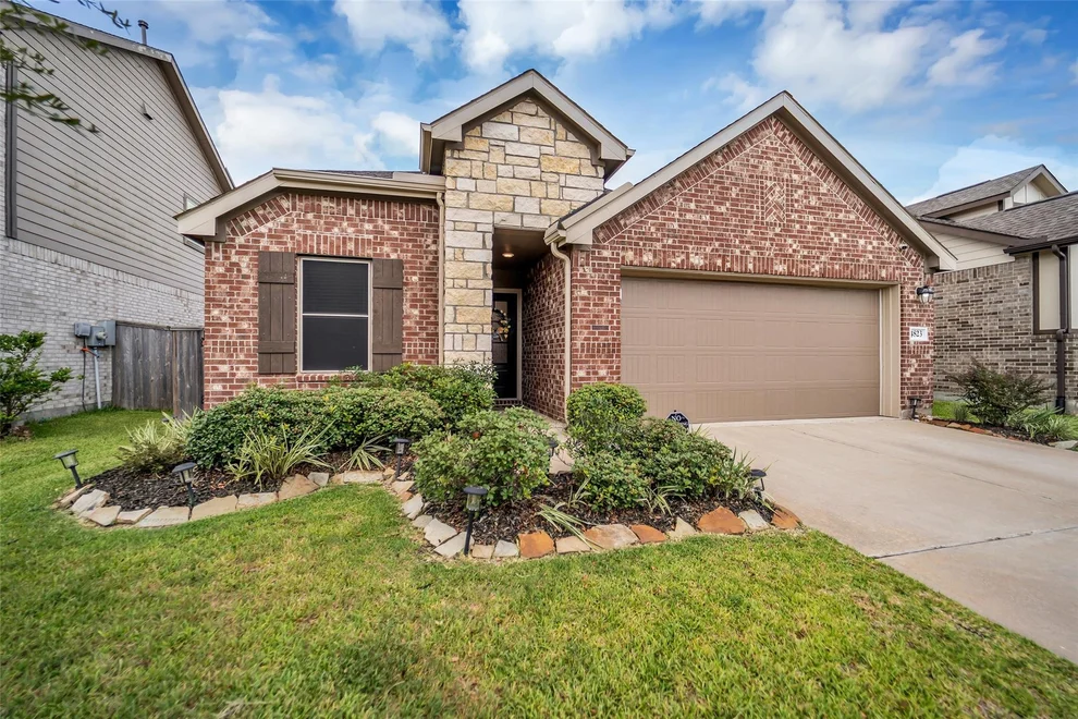 Unit for sale at 4823 Chestnut Valley Lane, Katy, TX 77493