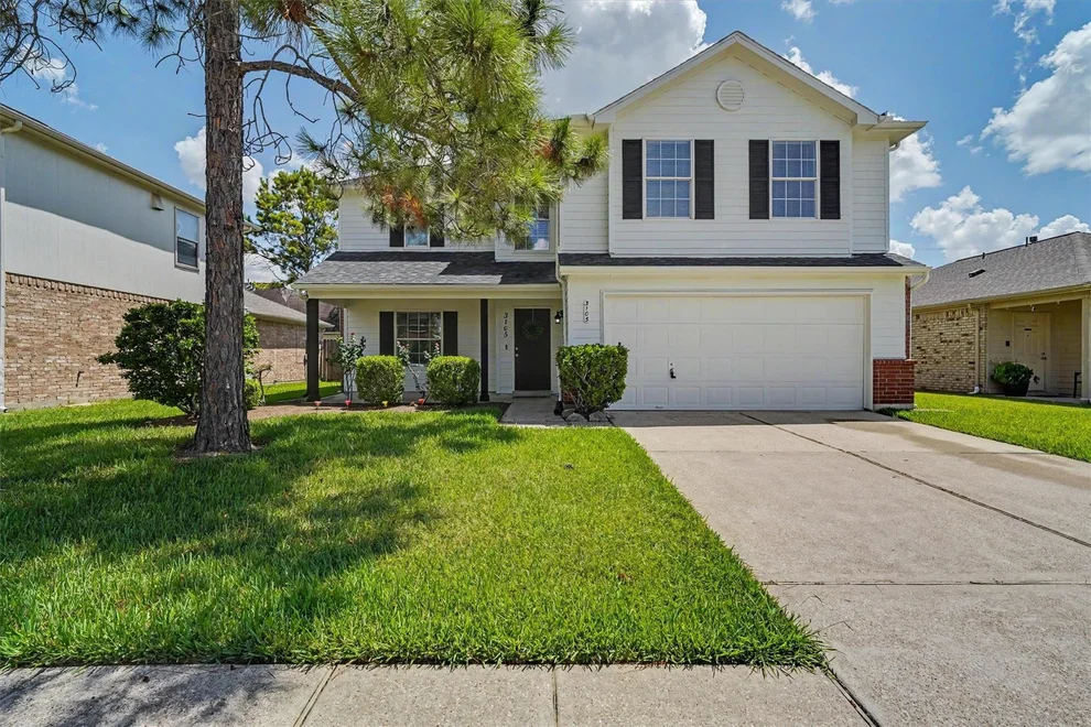 Unit for sale at 3105 Centennial Village Drive, Pearland, TX 77584