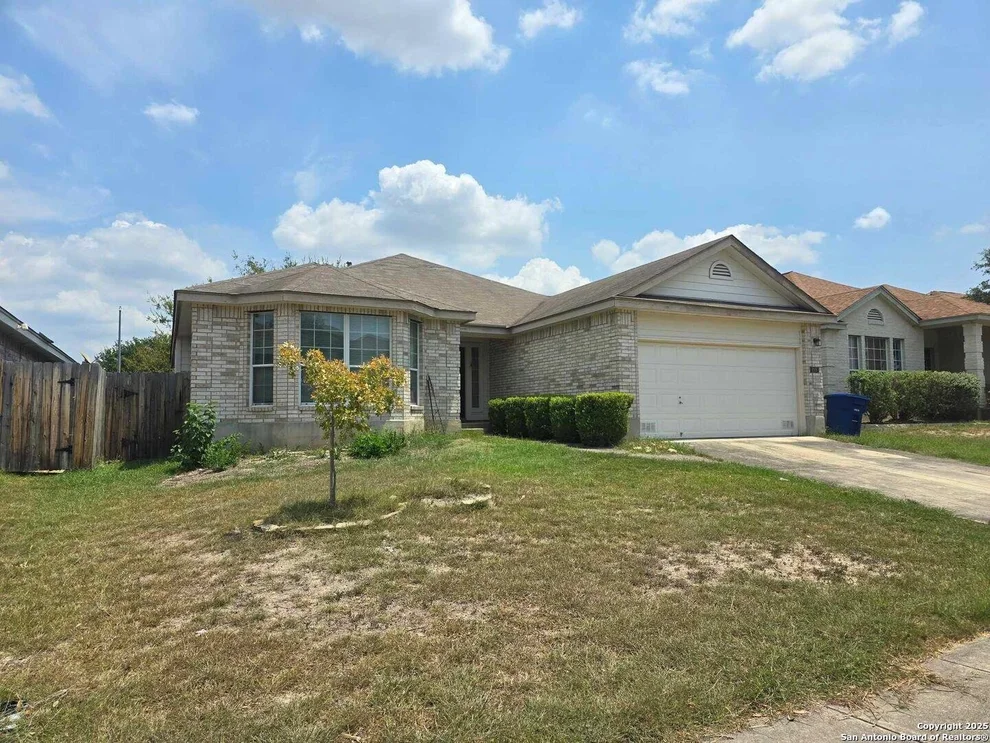 Unit for sale at 418 Bobcat Hollow, San Antonio, TX 78251