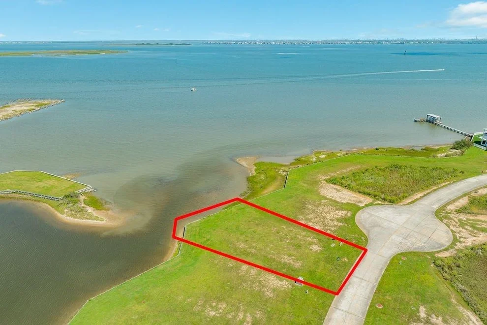 Unit for sale at 1506 Bay Pointe Drive, Galveston, TX 77554