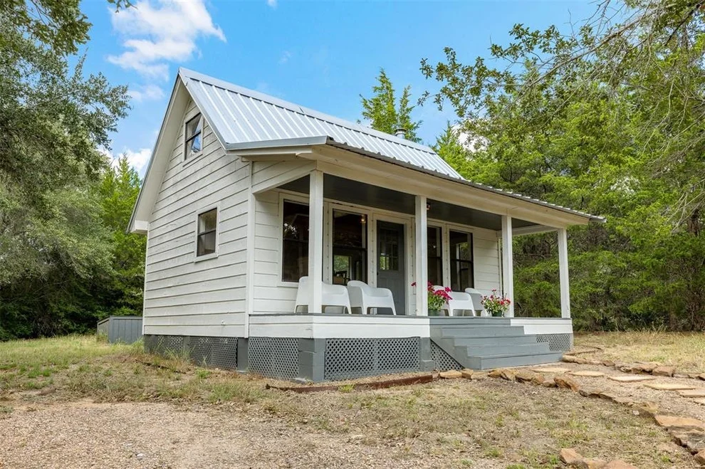 Unit for sale at 1911 Willow Springs Road, Fayetteville, TX 78940