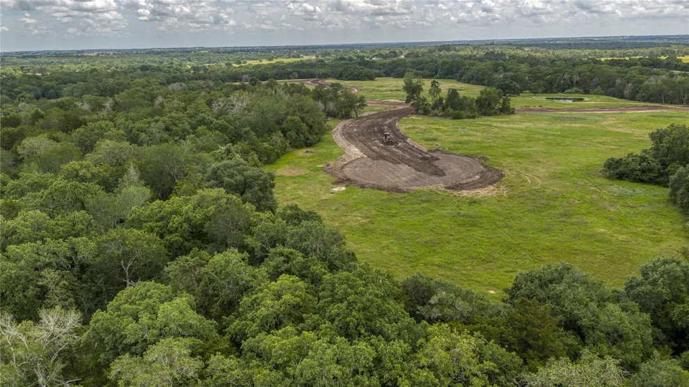 Unit for sale at 3 Ridgewood Farms Way, Brenham, TX 77833