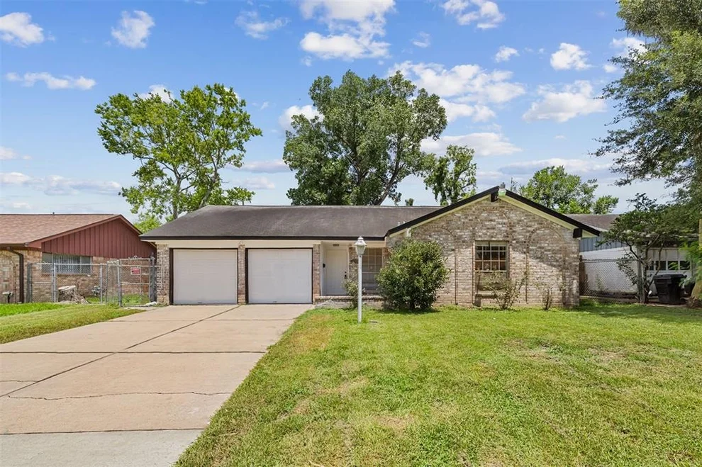 Unit for sale at 15027 Bathurst Drive, Houston, TX 77053