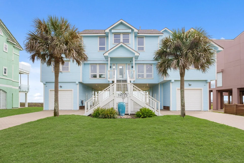 Unit for sale at 19023 Kahala Drive E, Galveston, TX 77554