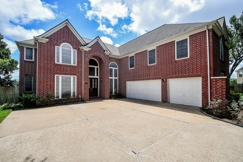 Unit for sale at 4202 Lakewood Court, Missouri City, TX 77459