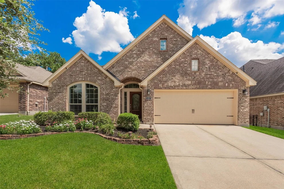 Unit for sale at 155 Forest Heights Lane, Montgomery, TX 77316