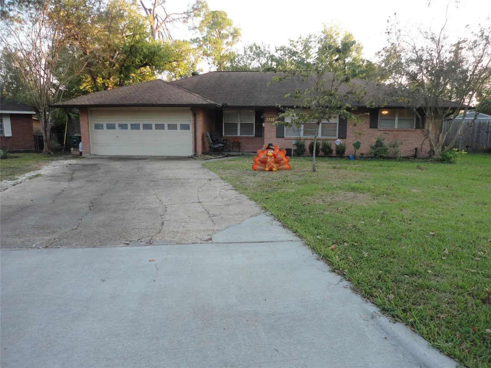 Unit for sale at 3302 Knoll Street, Houston, TX 77080